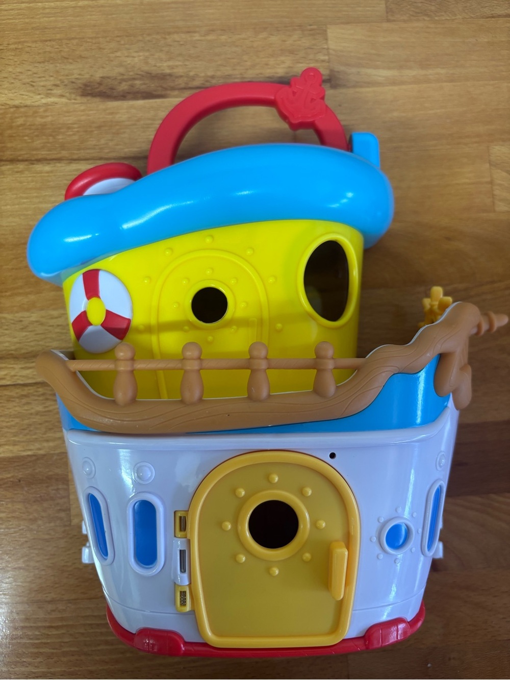 Disney Store Donald Duck House Play Set – Incomplete with Accessories - Picture 5 of 13